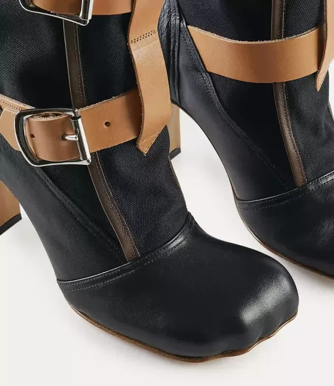 Bondage Boot