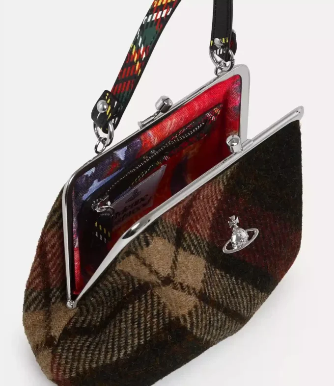 Granny Frame Purse