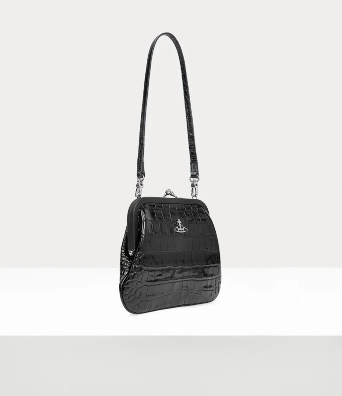 Vivienne’s Clutch