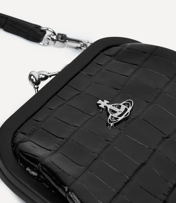 Vivienne’s Clutch